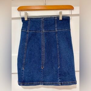 Free people mini denim skirt size 0